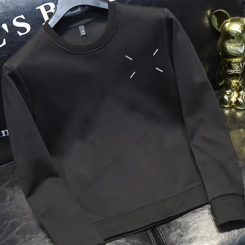 Рисунок 2 - Толстовка мужская с капюшоном