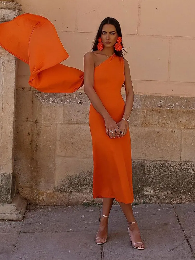 

Chic Solid One Shoulder Midi Dress Women Sexy Diagonal Collar Sleeveless Dresses 2023 Summer Female Elegant High Street Robe