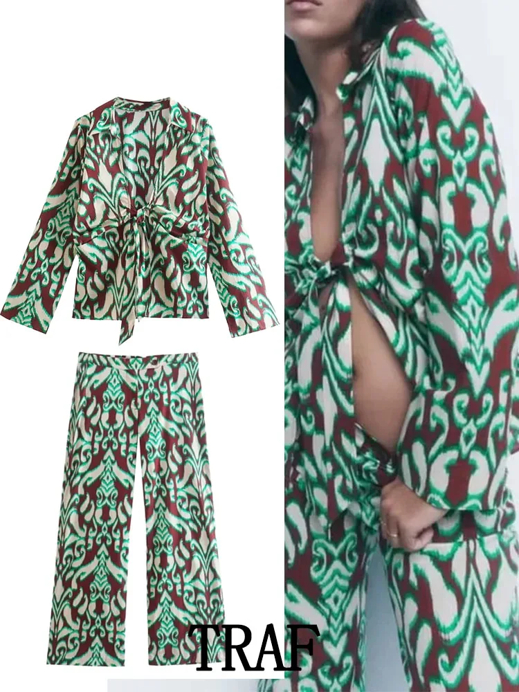 

Женский комплект из 2 предметов, блузка с принтом и брюки с высокой талией