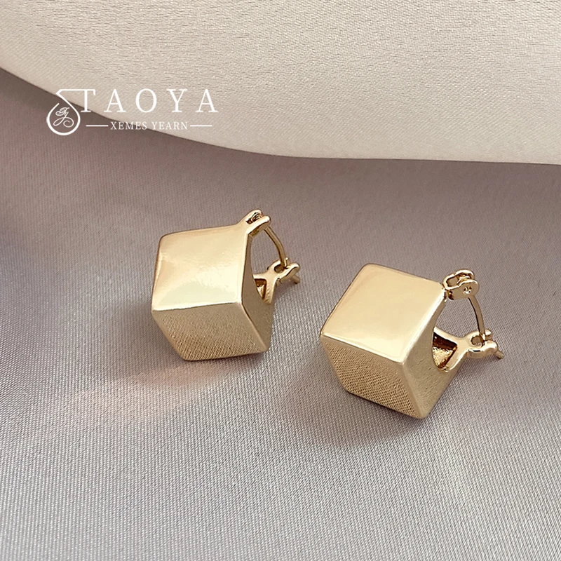 

European and American Simple Cubic Pendant Gold Color Earrings For Women's Fashion Style Accessories Jewelry at Wedding Party