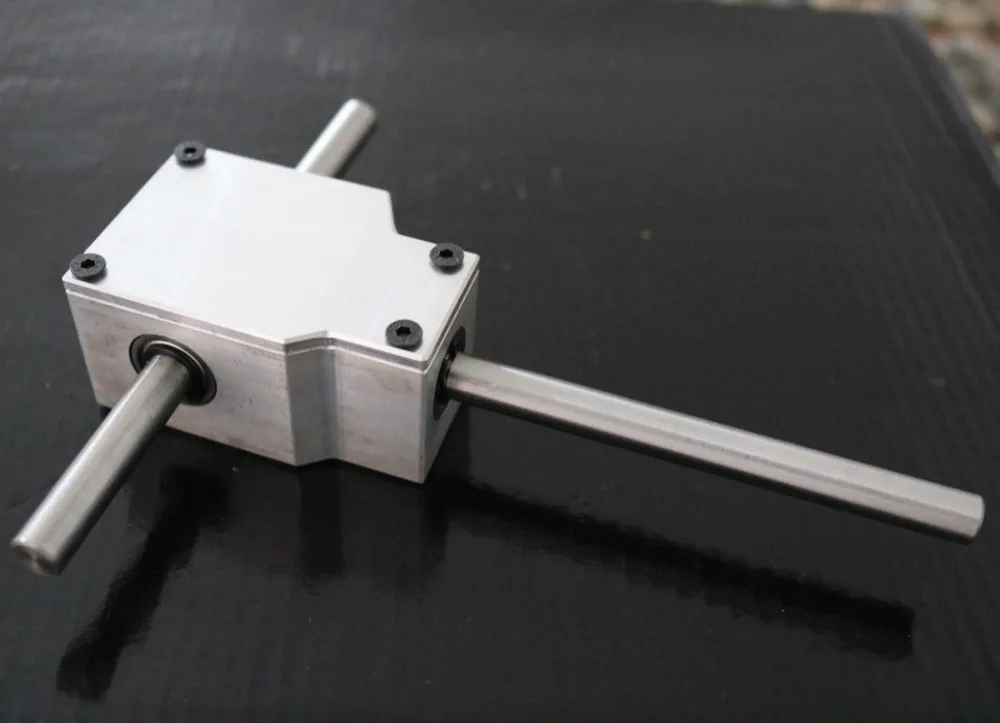 

1:1 --Shaft D: 8MM 90 Degree Reversing Angle for Spiral Bevel Gear Box Small Reduction Ratio