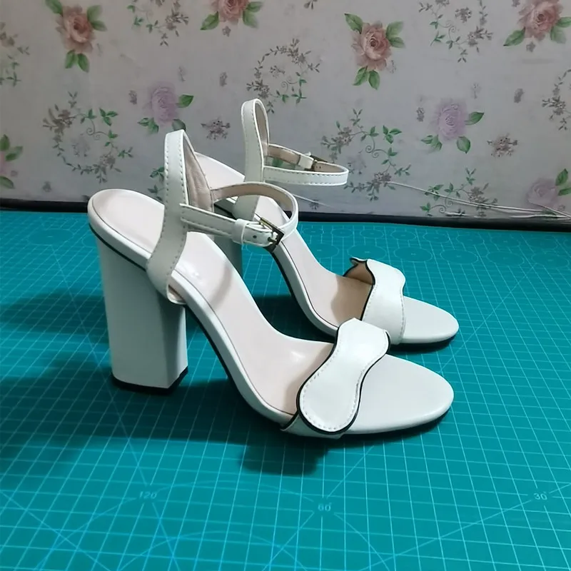 

Летние новые роскошные дизайнерские женские сандалии на высоком каблуке сандалии с ремешком в римском стиле