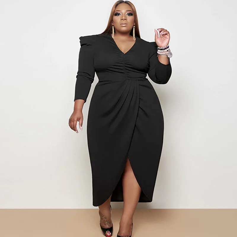 

Женское облегающее платье-миди с V-образным вырезом и длинным рукавом