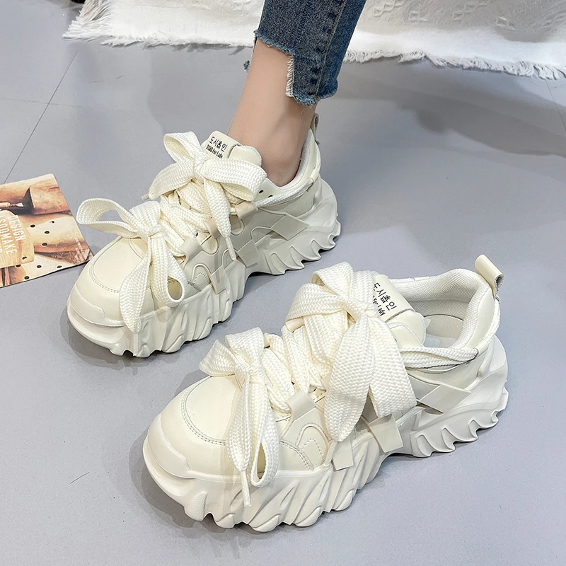 

Женские кроссовки на шнуровке, однотонные весенние кроссовки с вулканизированной подошвой, в стиле преппи, 2023