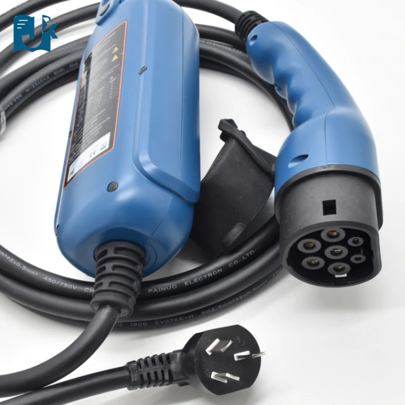 

16A charging mode 2 Portable European standard gun 7 holes 5m automobile end charging gun iec62196