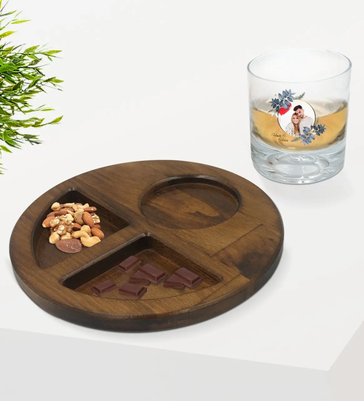 

Personalized İsimli Photo Whisky Cup and Natural Solid Wood Walnut Round Presentation Tabağı Confectionary Gift Seti-34