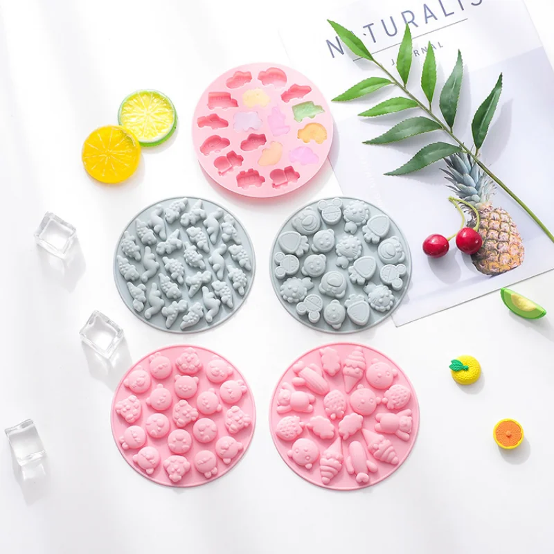 

Children's Car Soft Candy Jelly Mold Cute Animal Lion Rabbit Bear DIY Chocolate Pudding Silicone Mold Candy Making Tools Baking