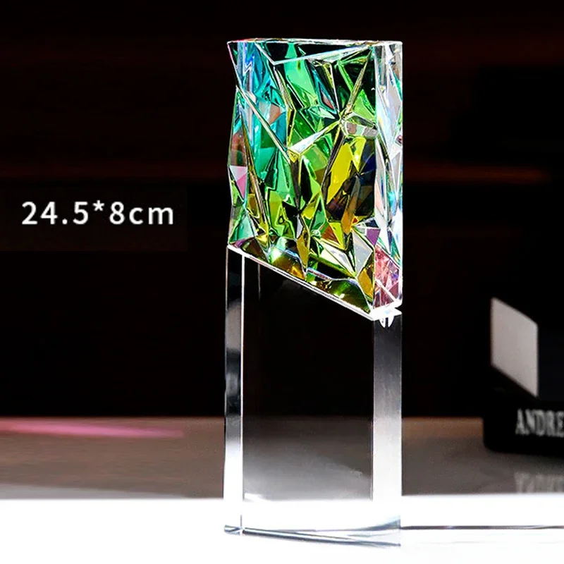 

Индивидуальный хрустальный трофей