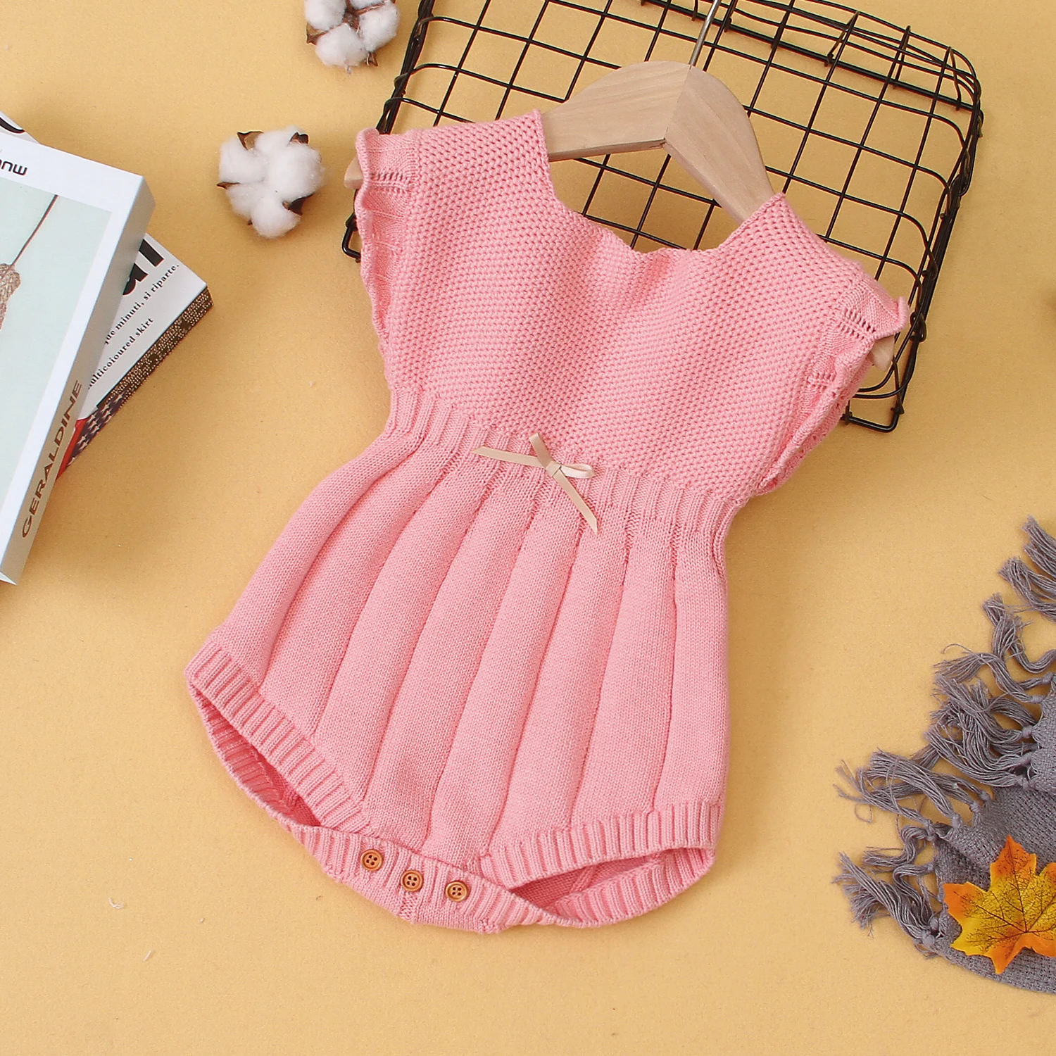

Newborn Baby Bodysuits Casual Sleeveless Infant Kids Girls Cotton Knitted Onesie 0-18m Toddler Jumpsuits One Piece Kids Costumes