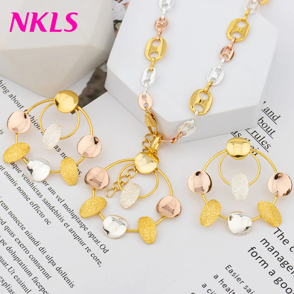 

Fashion Tricolor Necklace And Earrings Jewelry Set For Women Gold Plated Fashion Jewelry For Gift Daily Wear Wild Accessories
