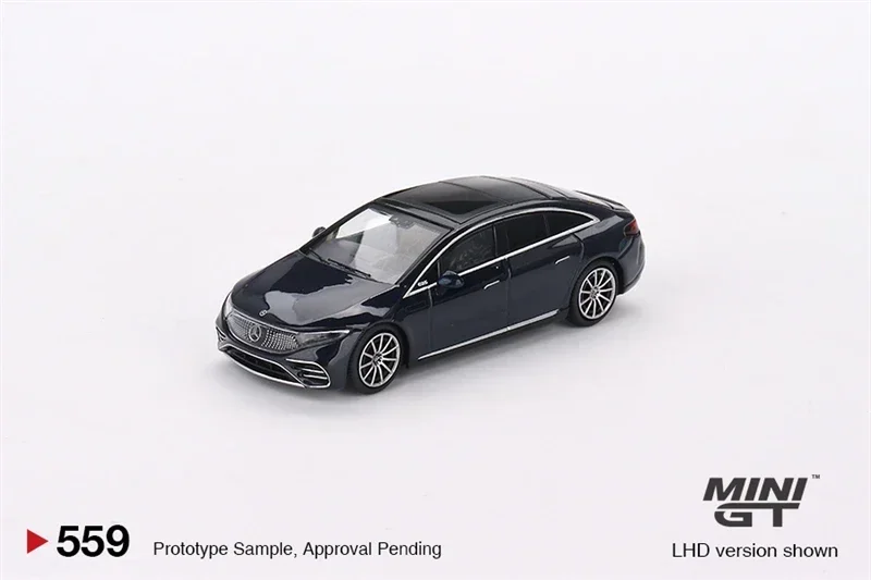 Литая под давлением модель автомобиля MINI GT 1:64 MB EQS 580 4MATIC Nautical Blue Metallic LHD