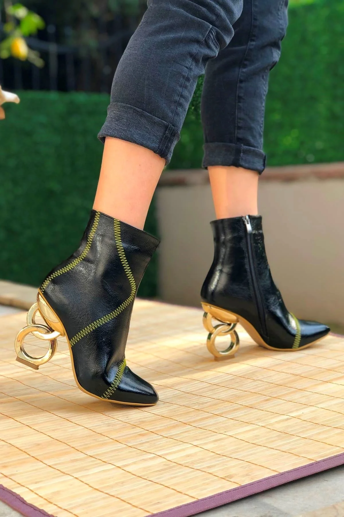 

Triyaki Black Kırışık Ring Heels Boots