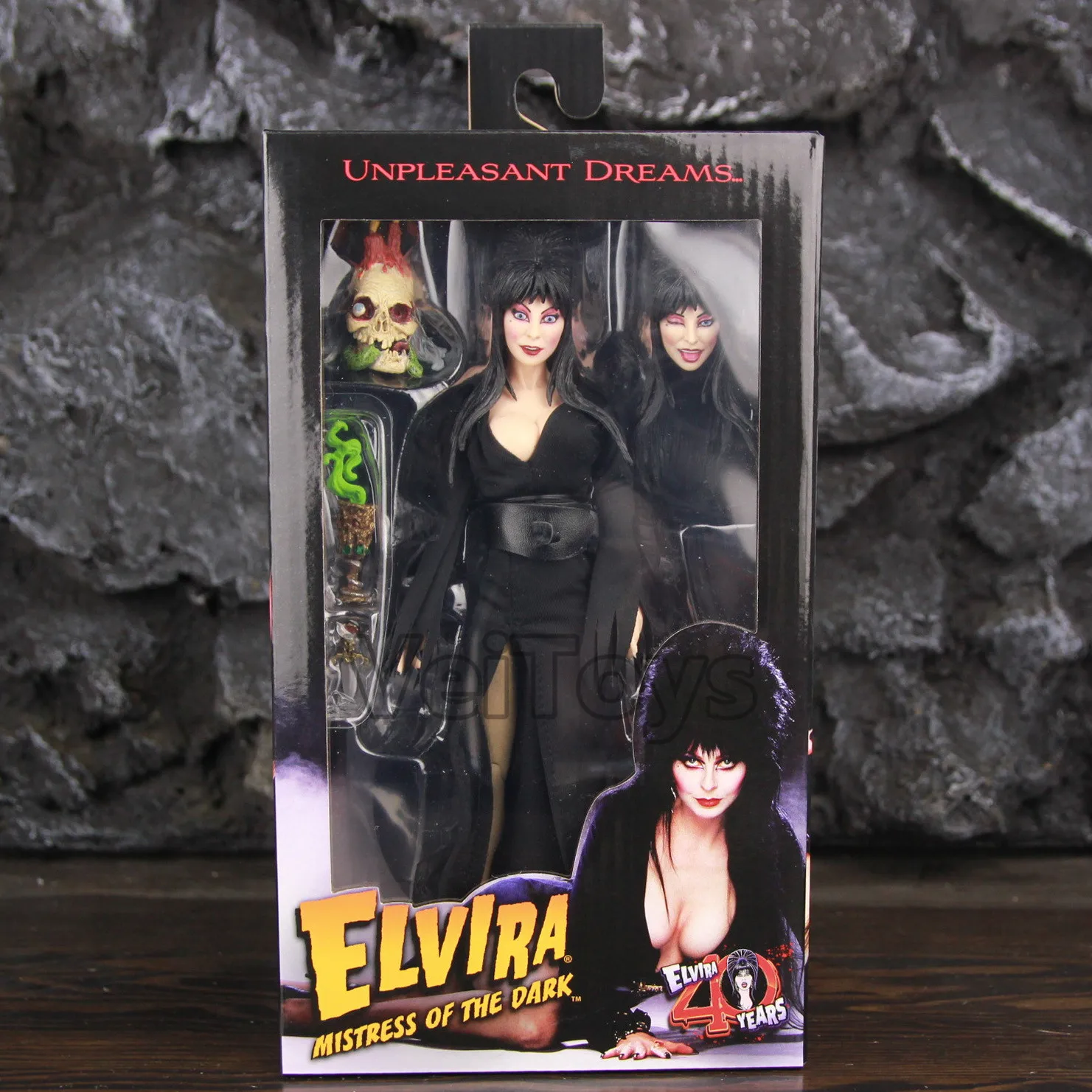 Экшн-фигурка Unpleasant Dreams Elvira 40 лет хозяйка темноты 8 дюймов оригинальная NECA 31 Nights Of
