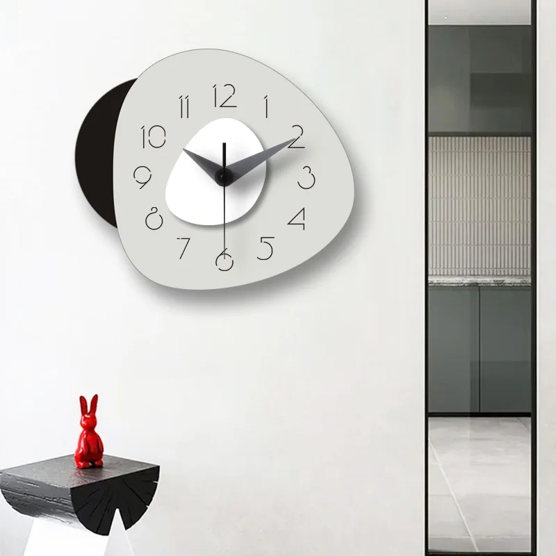 

Creative mute wall clock living room modern minimalist design sense wall watch Nordic fashion large wall clock