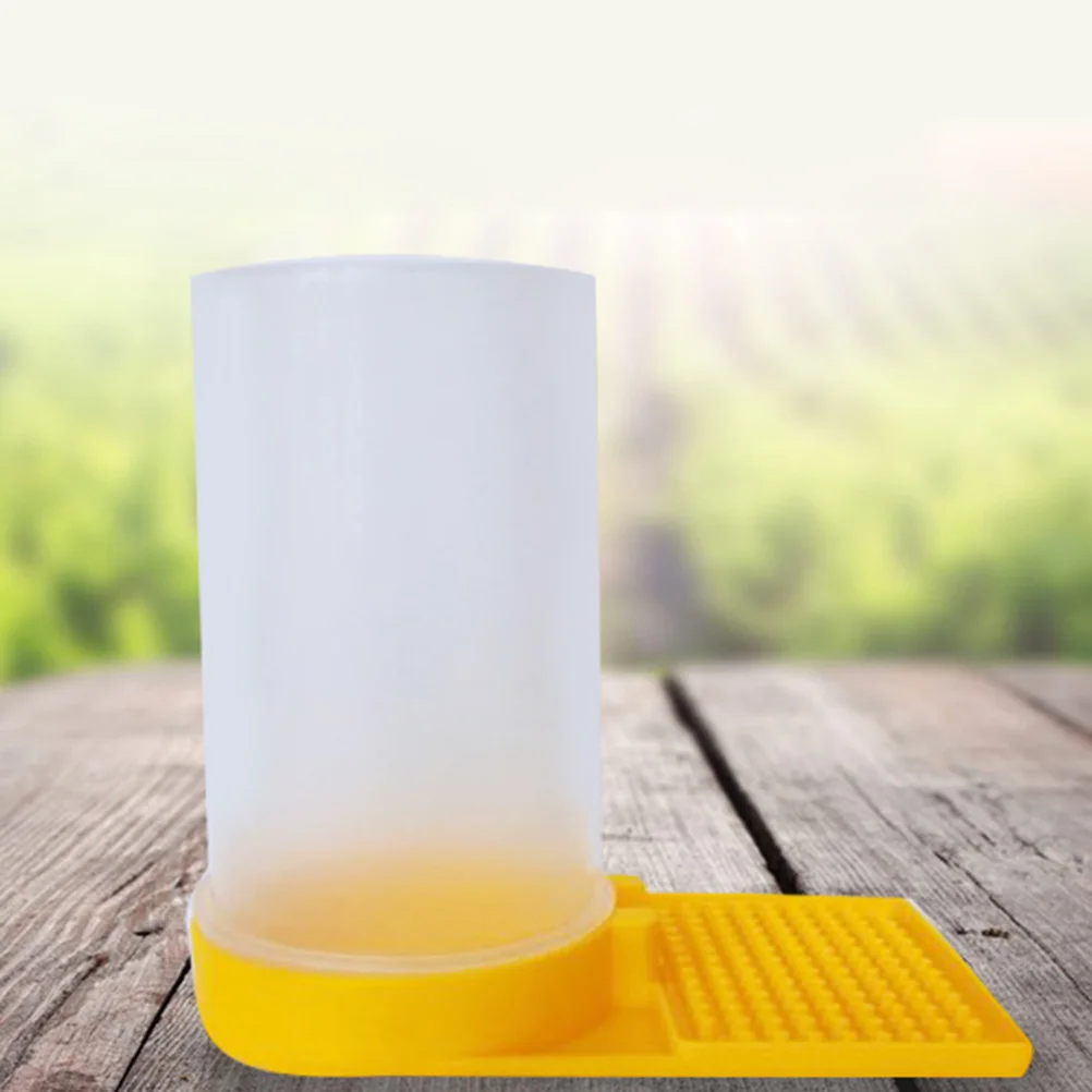 

2pcs Beehive Beekeeping Water Dispenser Drinking Beekeeping Supplies Honey Beehive Entrance Feeder Nest Beekeeper Tools