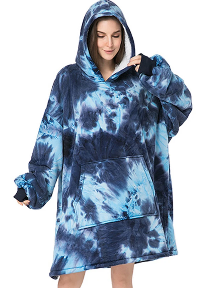 

Женская зимняя теплая толстовка с капюшоном и принтом