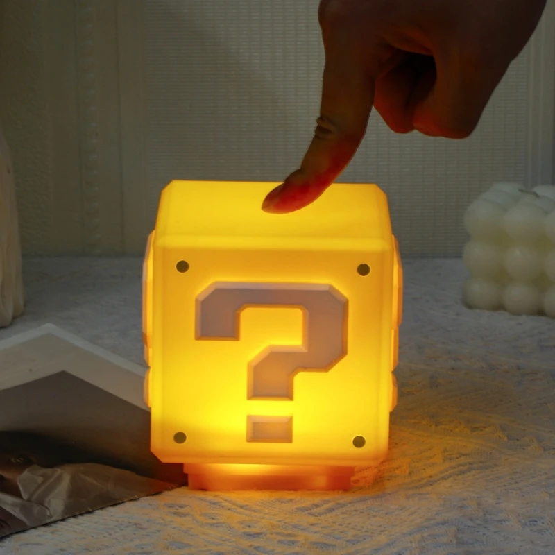 

Ночник в стиле Марио с функцией голосовой зарядки