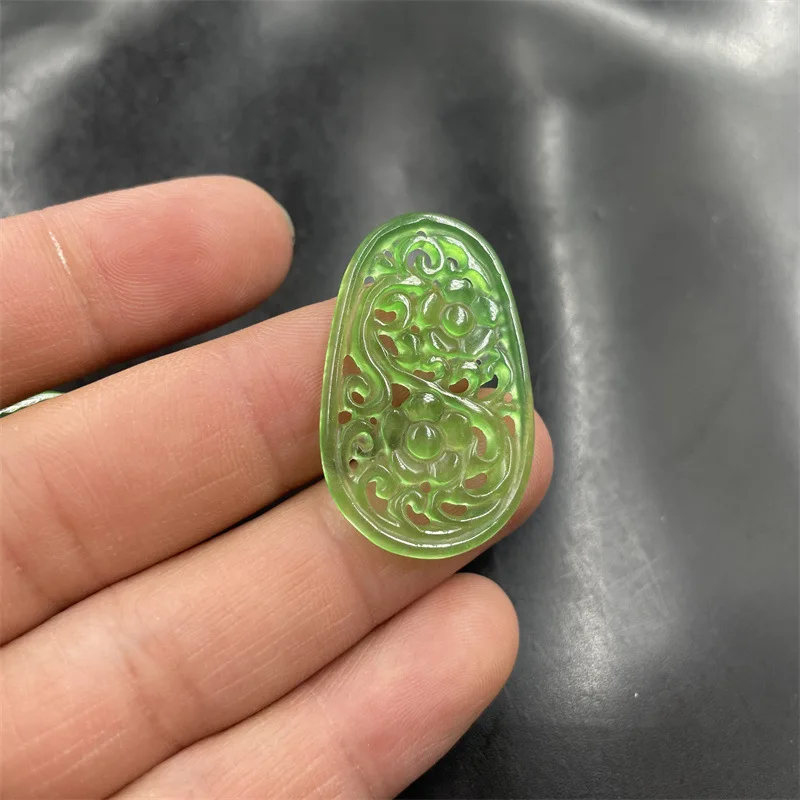 Подвеска в виде ледяного яблока зеленая фотография подвеска с замком полый