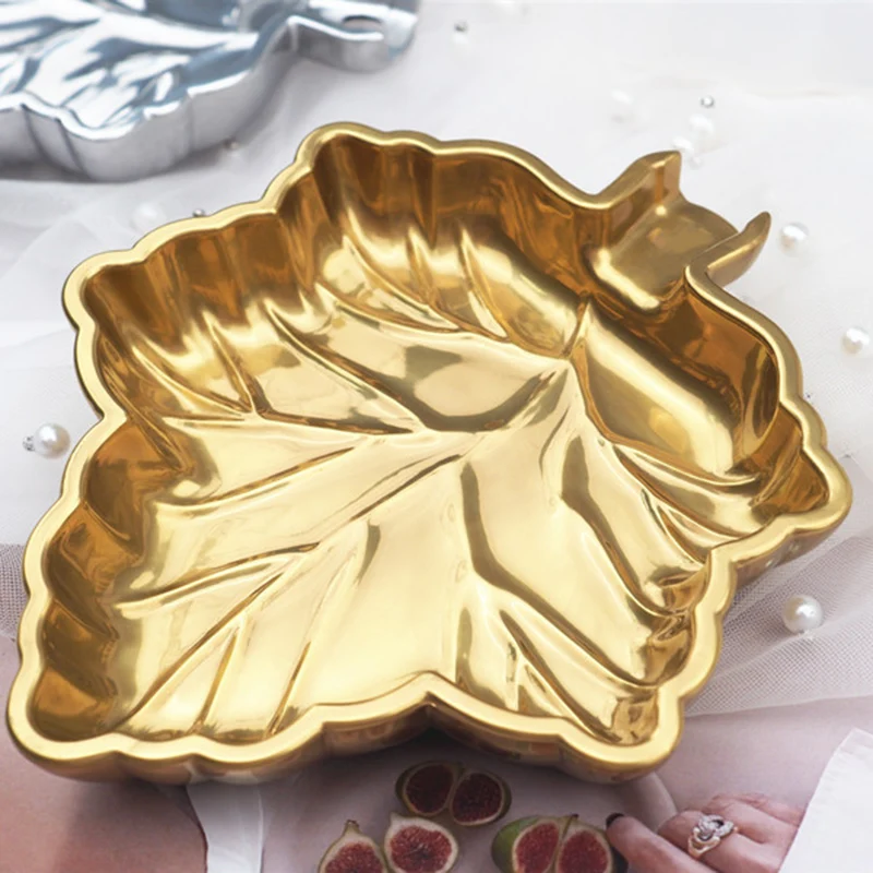 

Maple Leaf Jewelry Storage Tray Silicone Mold For DIY UV Resin Mould Easy To Separate Silicone Molds Art Craft Jewelry Mold