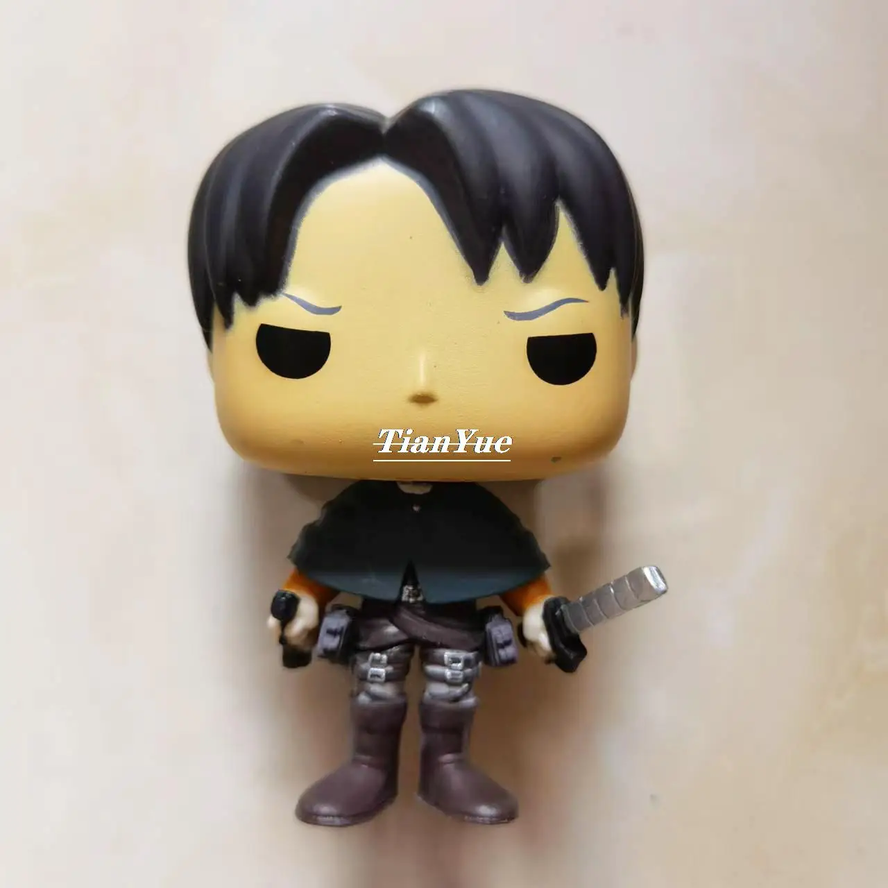 

Anime LEVI Vinyl Model Figure 10cm