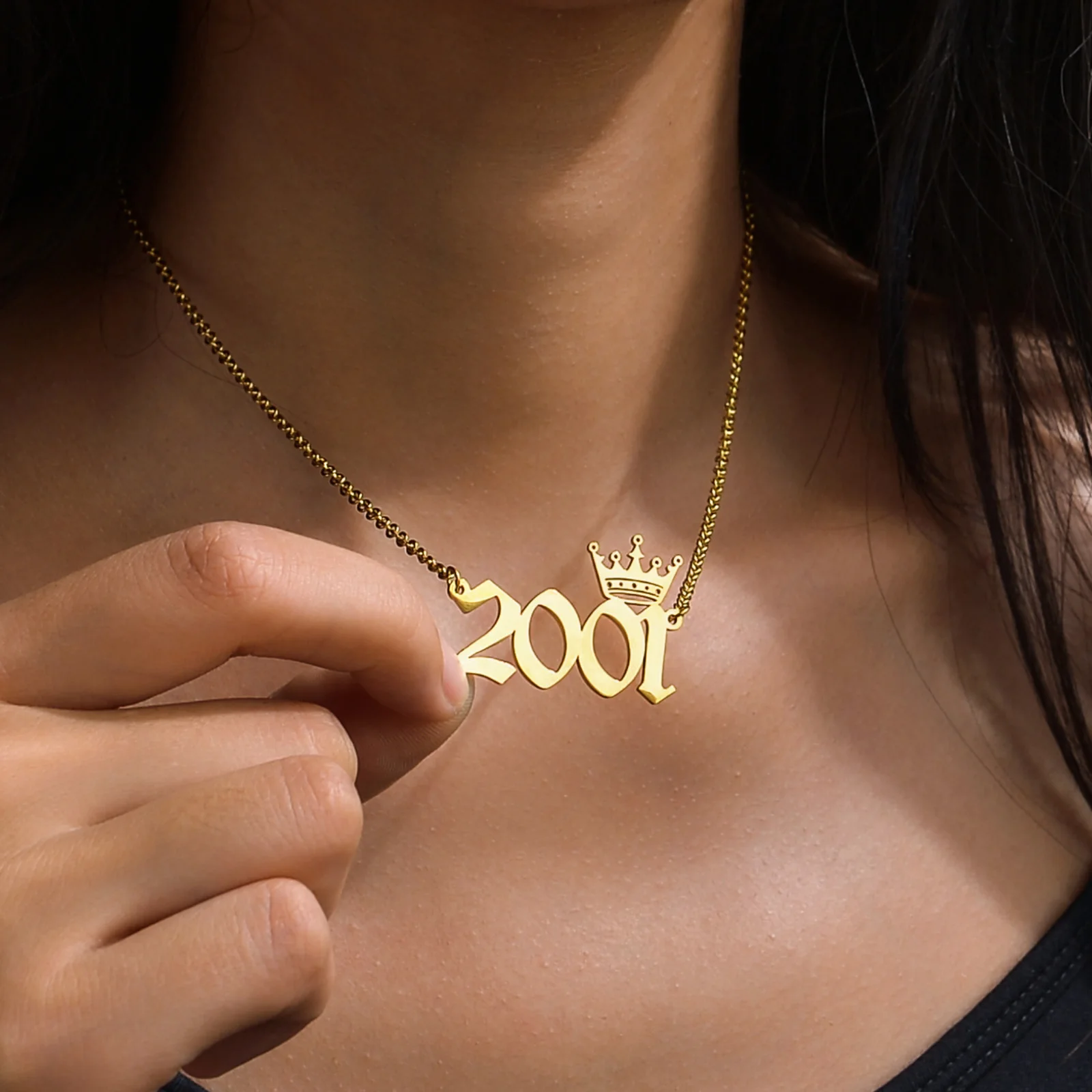 

Индивидуальное ожерелье с именем и буквой для мужчин и женщин, подвеска из нержавеющей стали с короной, сердцем, бабочкой, индивидуальное ожерелье, подарочное ювелирное изделие