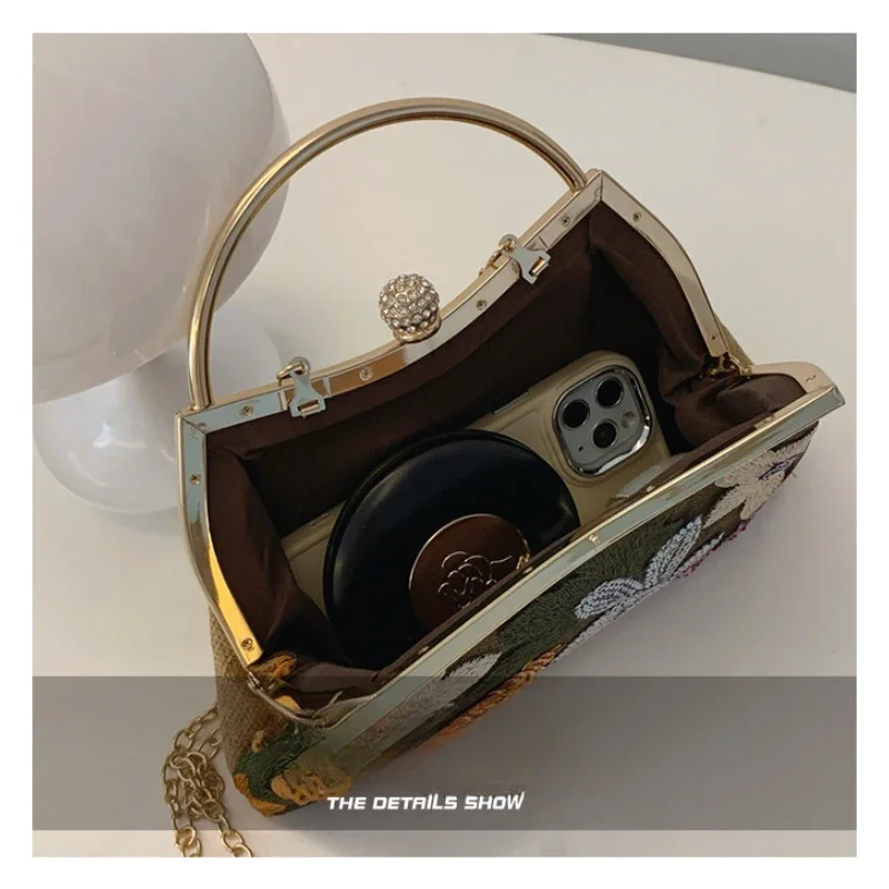 Женская сумка в китайском стиле с вышивкой и цветами косая ручная для ужина