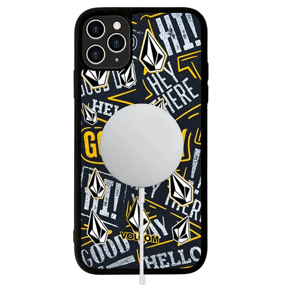 Фото Модный молодежный чехол V-volcom для iPhone 17 16 15 14 13 12 11 Plus Pro Max с магнитной фиксацией MagSafe, из PC+TPU №5