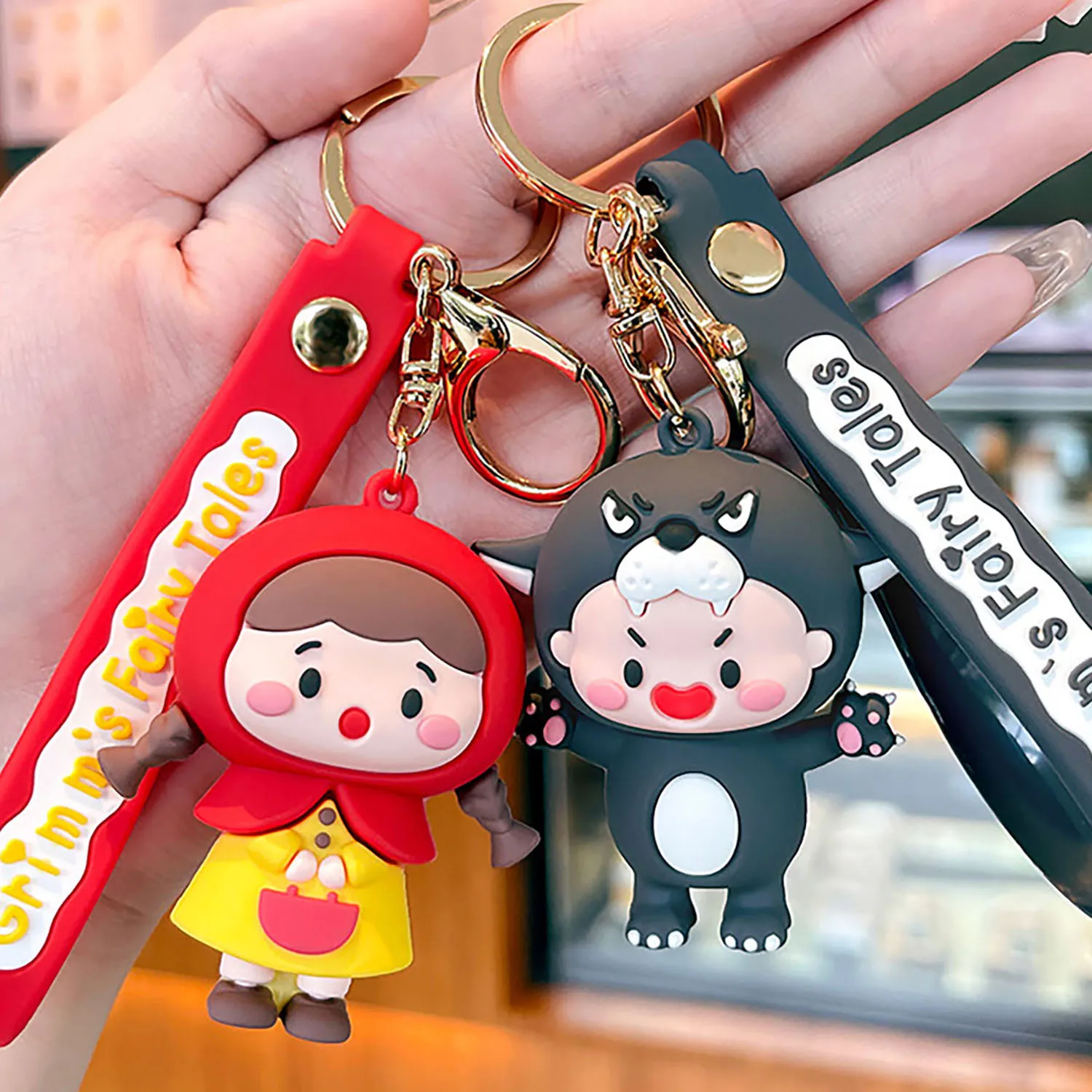 

Милый мультяшный маленький красный капот серый брелок с волком модель из мультфильма для пары Кукла женская сумка для автомобиля Маленькая...