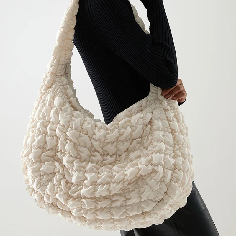 

Large pleated nylon padded women's handbag, large capacity handbag, luxury strap bag, 2021