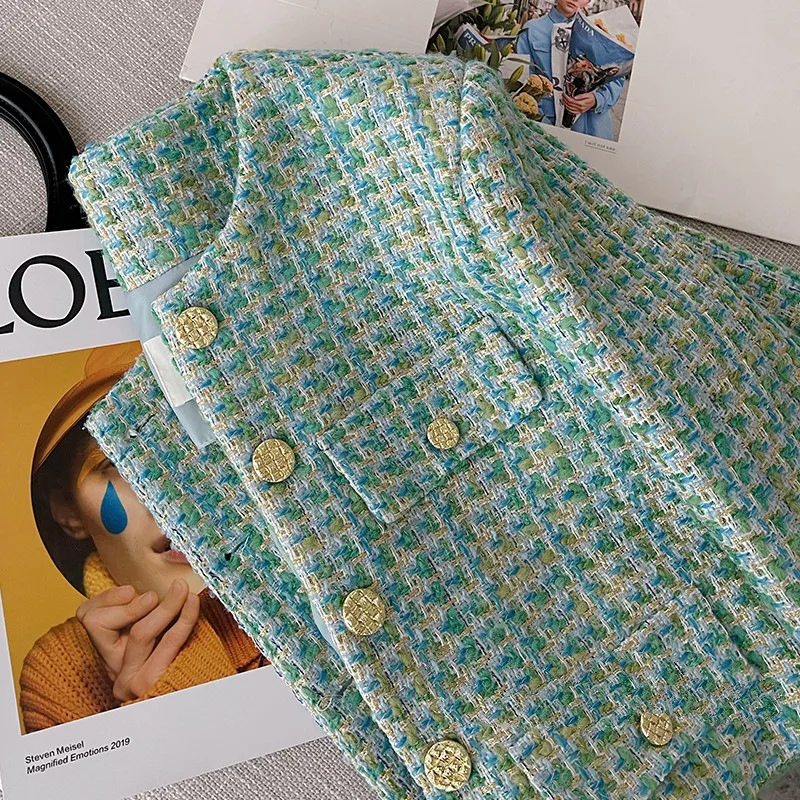 Рисунок 6 - Женская твидовая куртка в клетку