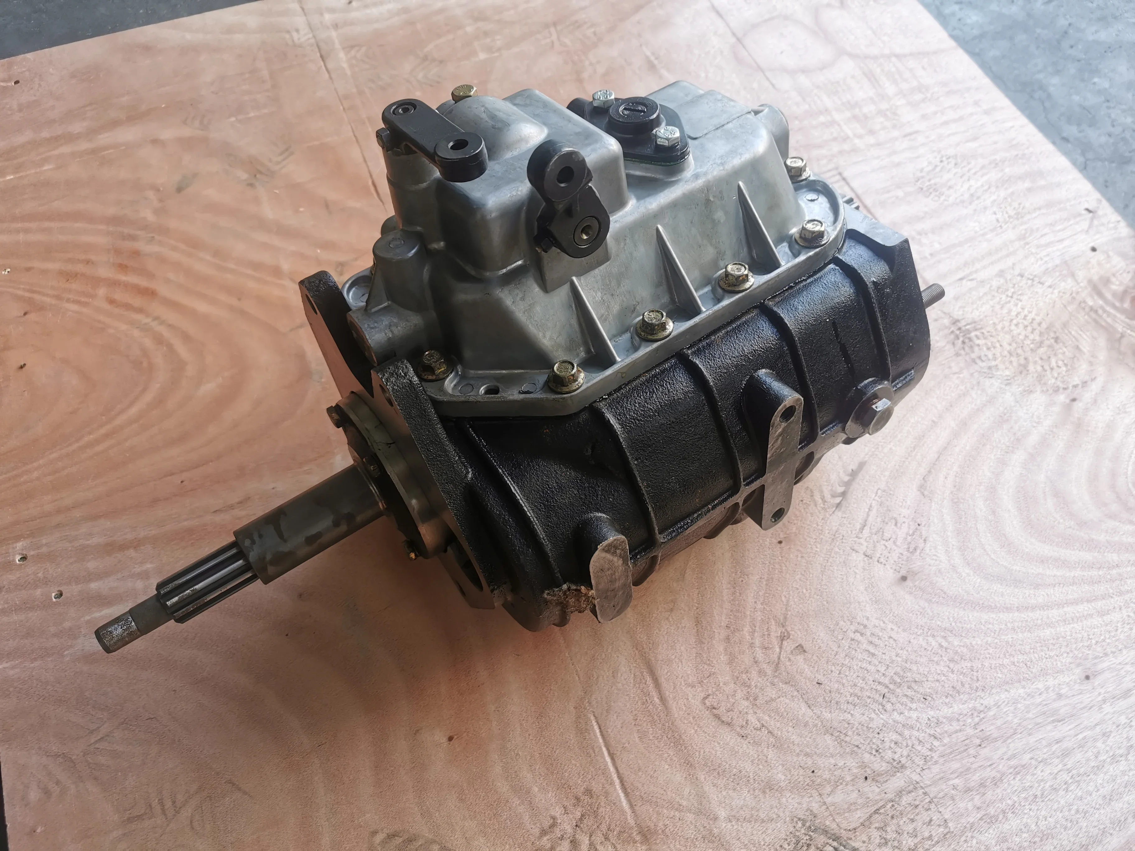 Оптовая продажа новая 5-ступенчатая коробка передач 3182-1700010 / 255A-1700010 ДЛЯ ГРУЗОВЫХ