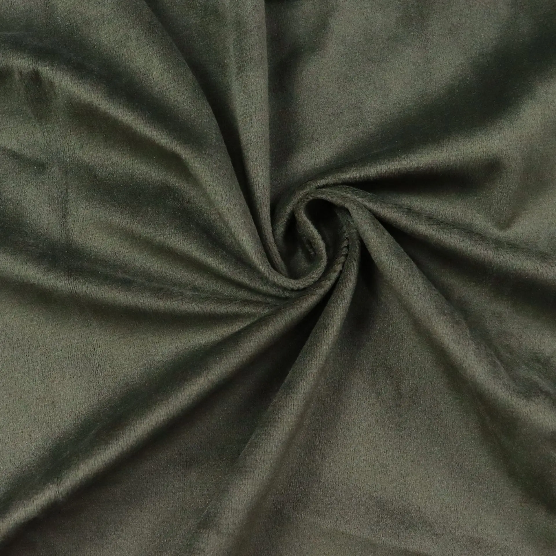 Бархатная накидка с капюшоном для взрослых