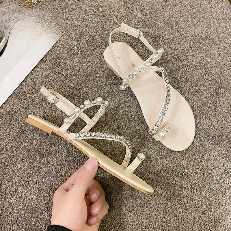 Фото Женские сандалии Diamond Pearl Toe Roman Flat 2026: Новинка лета, универсальные и элегантные №1