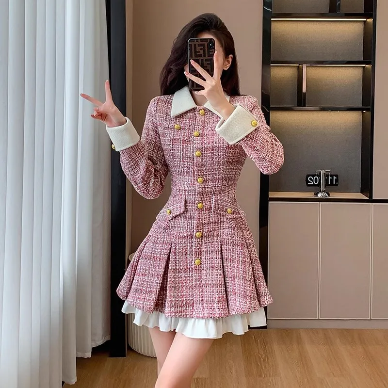 

High Quality Fall Winter Small Fragrant Wind Pink Tweed Dresses For Women Luxury Runway Gold Button Woolen Patchwork Short Dress