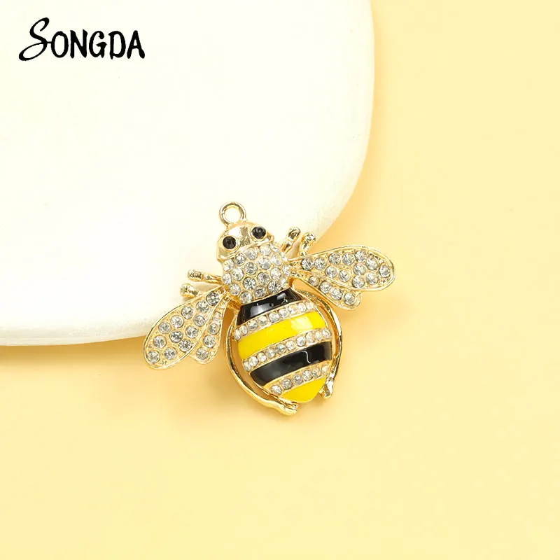 

1PC Exquisite Insect Bee Crystal Rhinestone Enamel Charms Cute Animal Drip Oil Alloy Pendants for Jewelry Making DIY Accessories