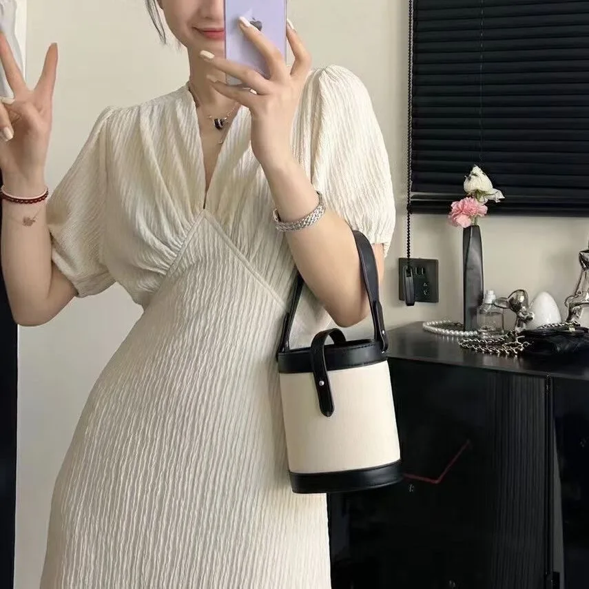 

Женское плиссированное платье, длинная юбка средней длины с коротким рукавом, V-образным вырезом и высокой талией, лето 2023