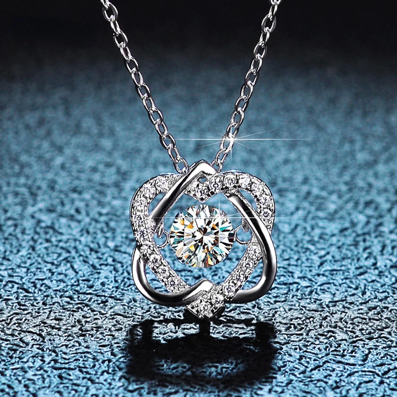 

0.5ct GRA Moissanite Necklace for Women Sparkling Simulated Diamond Pendant Beating Heart S925 Silver Fine Jewelry Gift