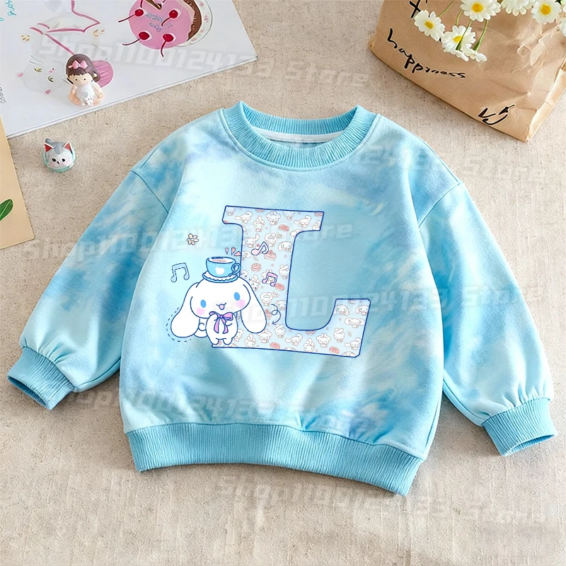 Фото Милая футболка Cinnamoroll в уличном стиле для девочек, с принтом Sanrio и аниме-буквами, детская, Y2K, кавайная, тай-дай, уличная, пуловер, с длинными рукавами №2