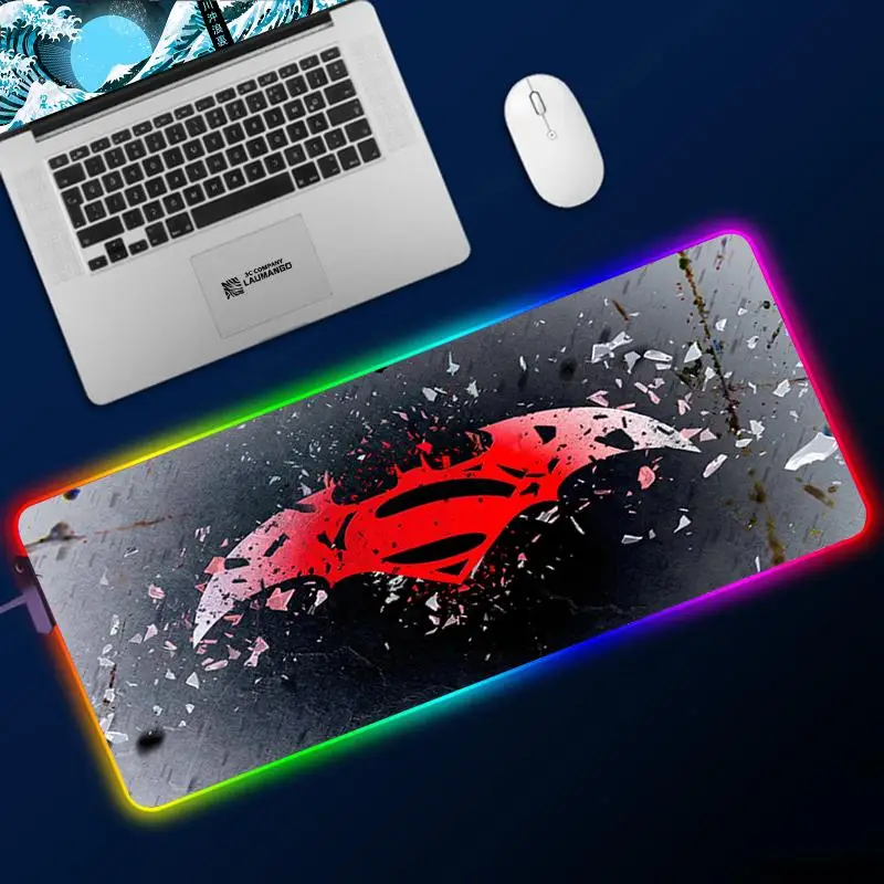 

Коврик для мыши с RGB-подсветкой, игровой Коврик для Batmans, компьютерный Настольный Коврик, клавиатура, мебель для ежемесячных игровых коврико...