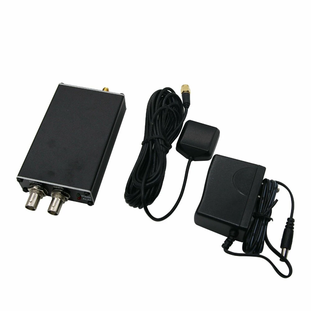 

PLL-GPSDO GPS Tame DISCiPLINED Clock Disciplined Oscillator GPS Receiver 10M Sine Wave / 1PPS SQUARE WAVE GPSDO EU Plug