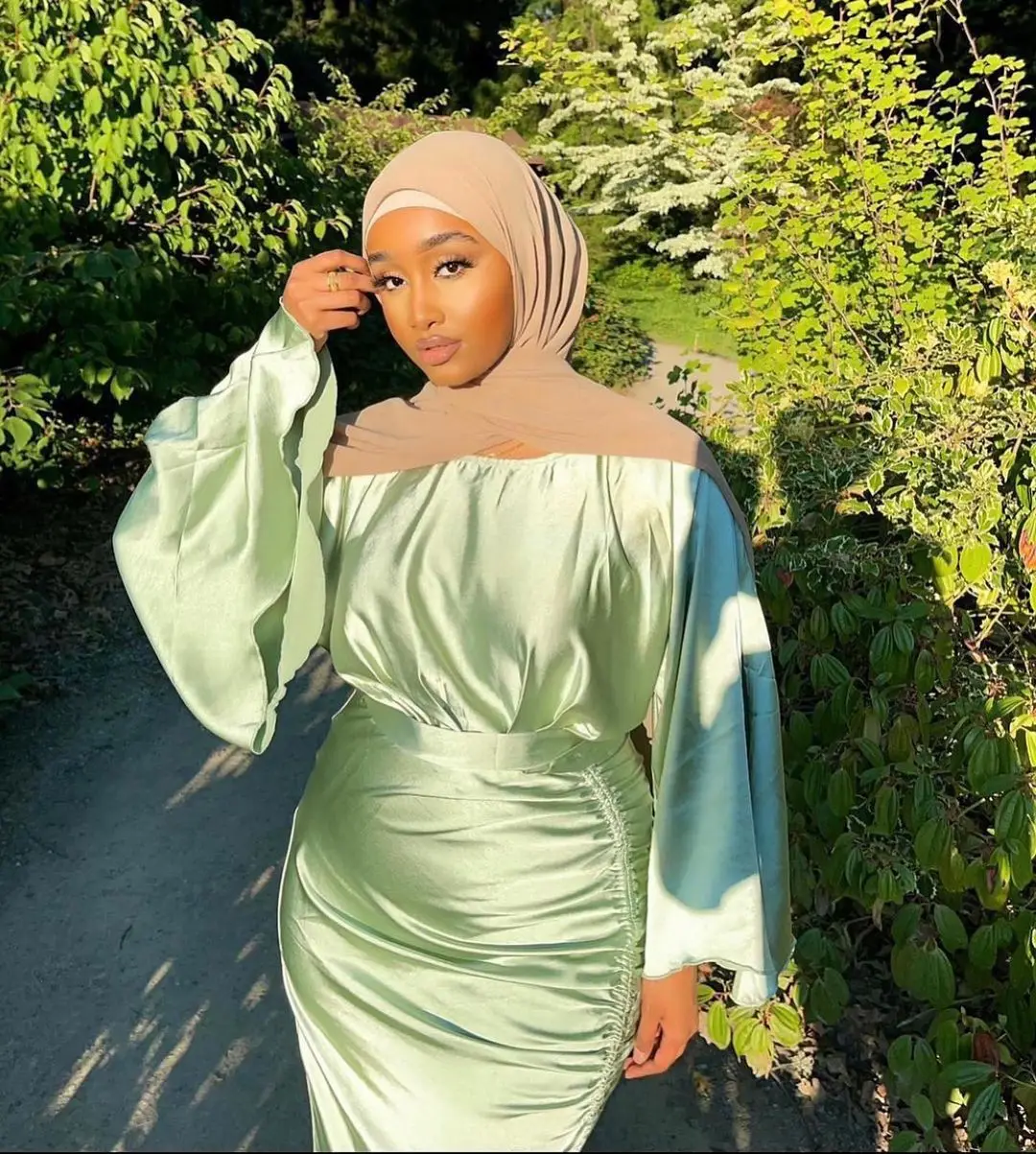 ИД Мубарак атласный мусульманский хиджаб платье Рамадан вечерние платья для женщин Дубай абайя Турция ислам кафтан халат для женщин