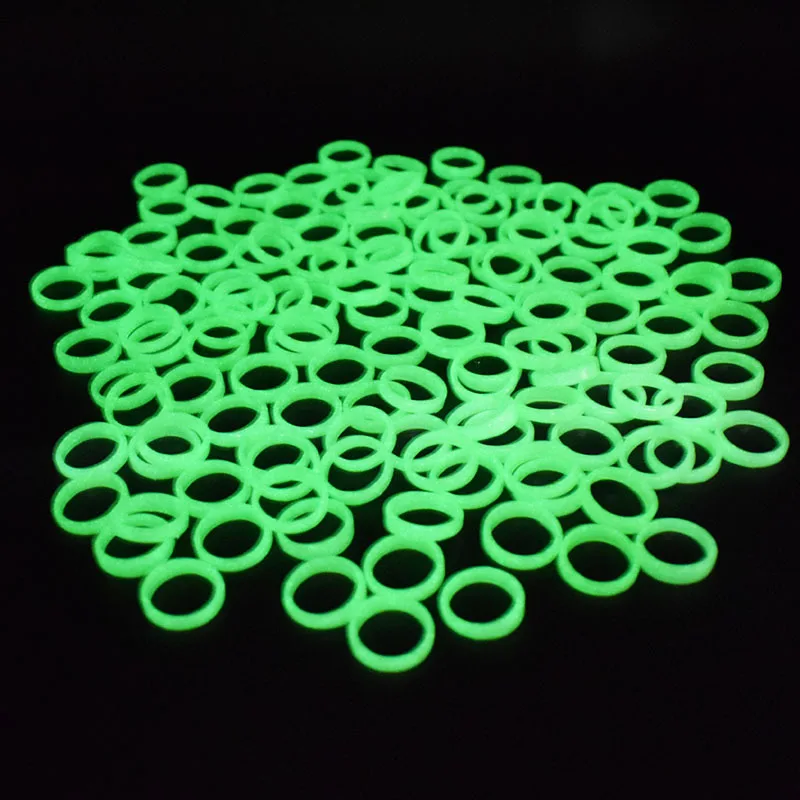 

50 Pcs/lot New Fashion Glow In The Dark Toys Toys Concert Props Luminous Ring Green Fluorescence Tricky Toys Halloween Gifts