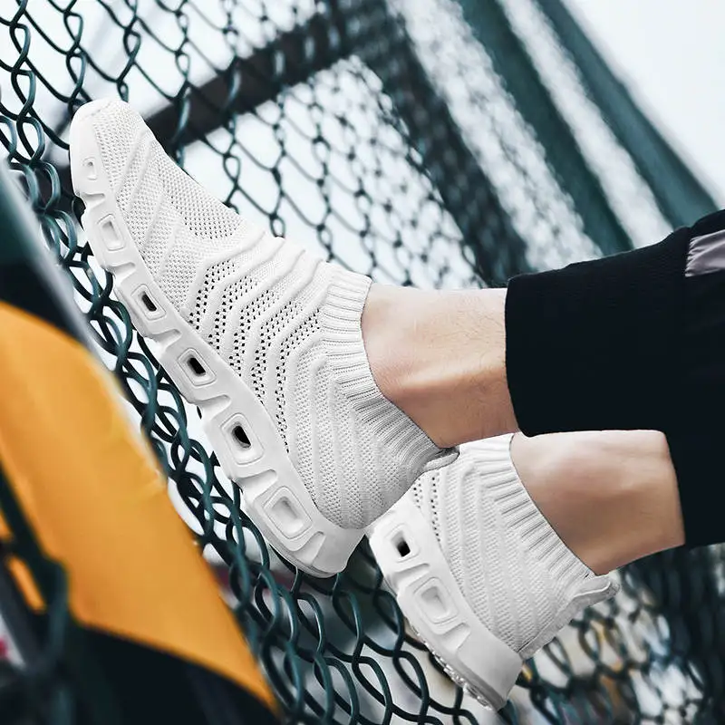 

Red Sneakers Children Casual Sport Shoes Men Designer Luxury 2022 Mens Running Sneakers Flats Men's White Sports Shoes Tennis