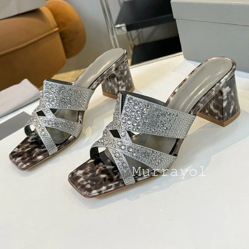 Сандалии женские из натуральной кожи на квадратном каблуке