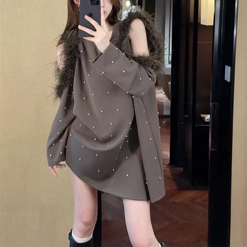 Темпераментные свободные футболки с открытыми плечами весенне-осенние новые