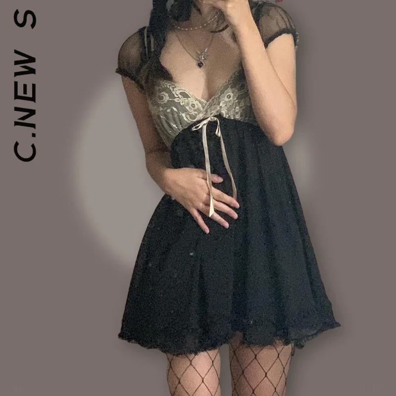 Женское шифоновое платье составного кроя с квадратным вырезом |