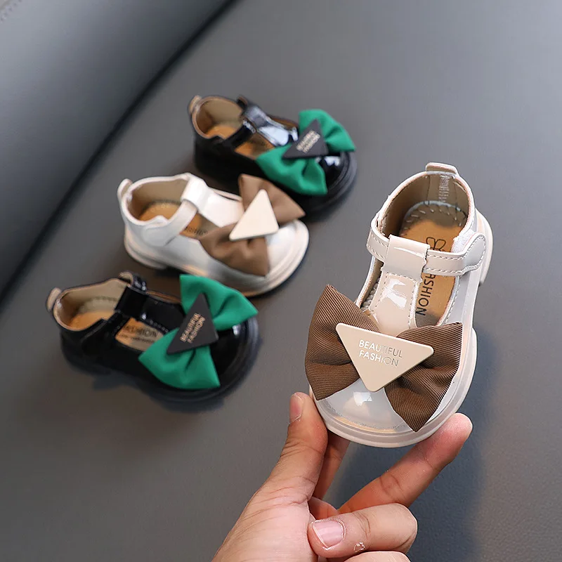 

Осенняя детская повседневная обувь с бантом для малышей нескользящая резиновая Мягкая подошва плоская лакированная кожа первая обувь для ...