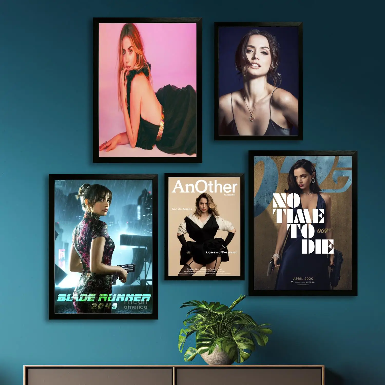 Ана де Армас Холст Canvas Art Poster