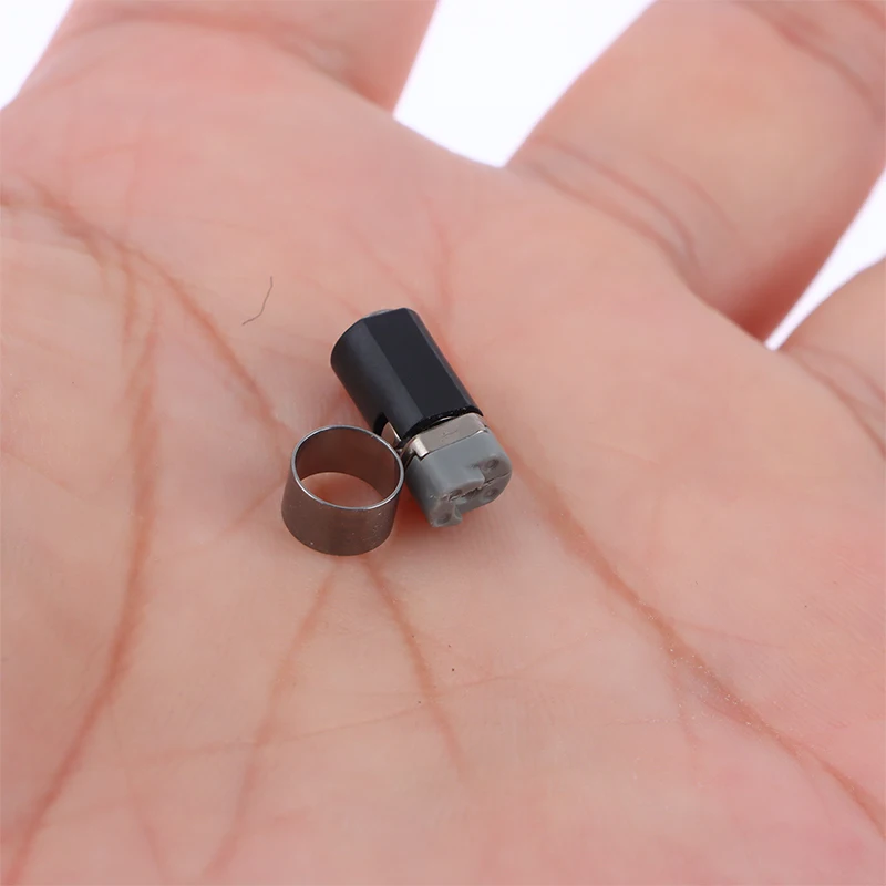 Рисунок 3 - Запасные части для игровой консоли 3DS