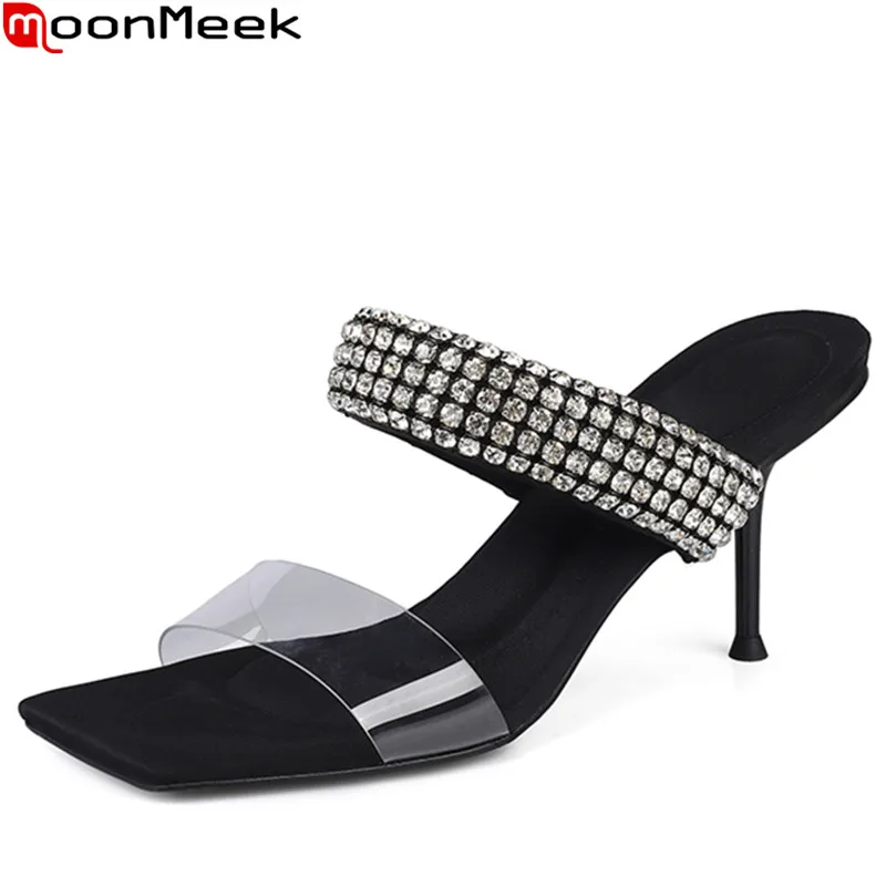 

Женские босоножки из натуральной кожи с квадратным носком на тонком высоком каблуке